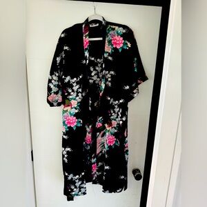 KMONO SILK BLACK FLORAL